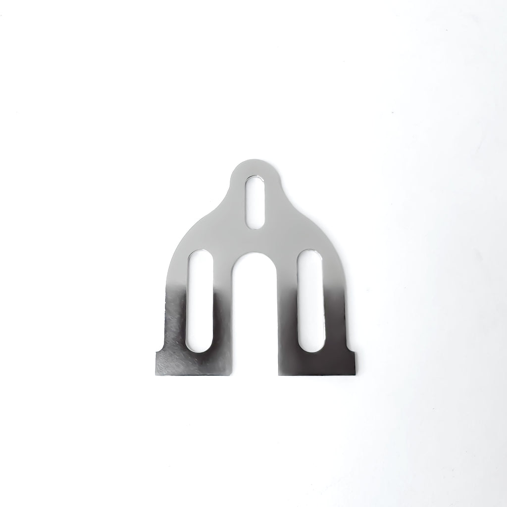 "The Horseshoe" Bracket
